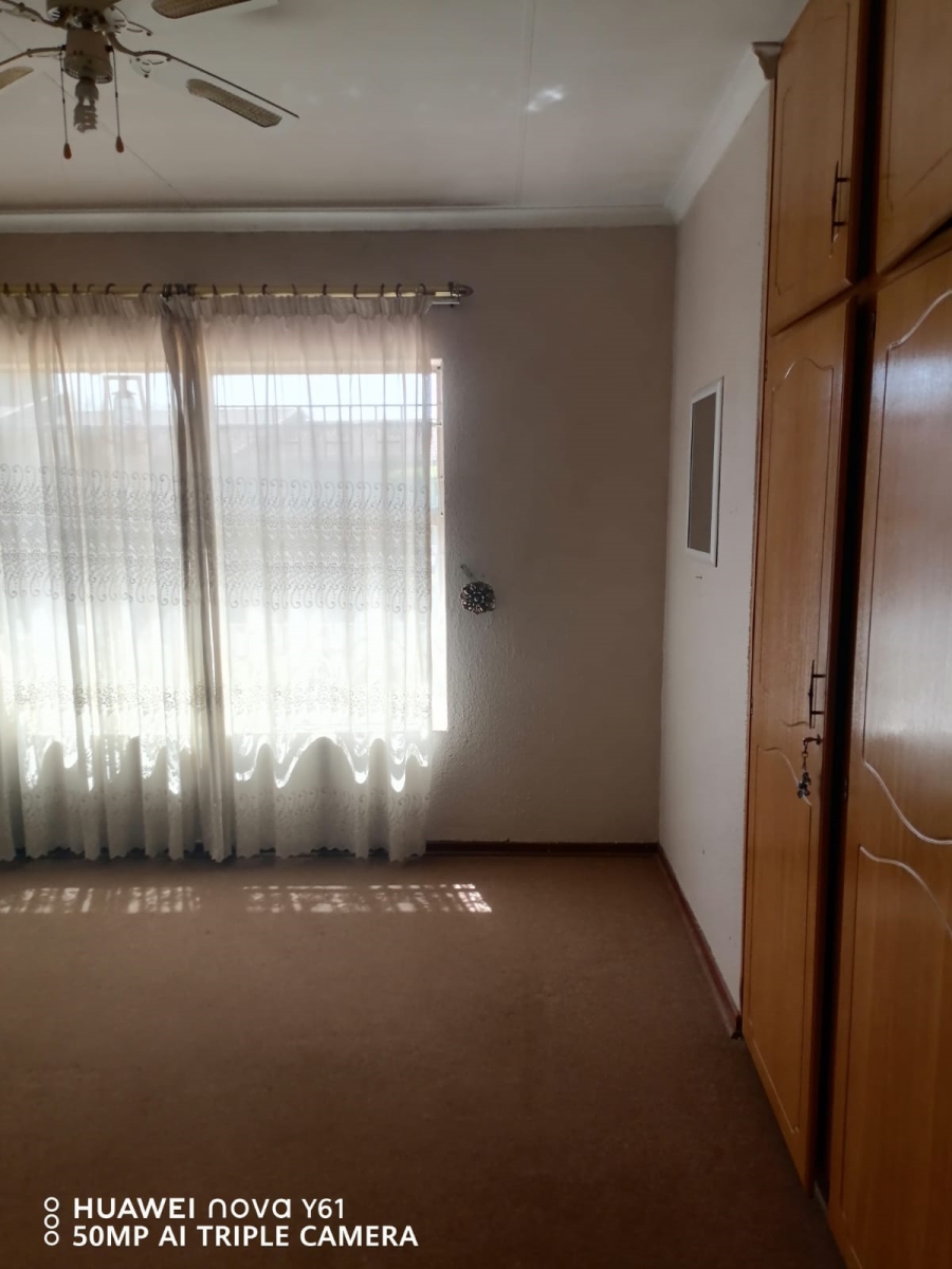 To Let 3 Bedroom Property for Rent in Three Rivers Gauteng