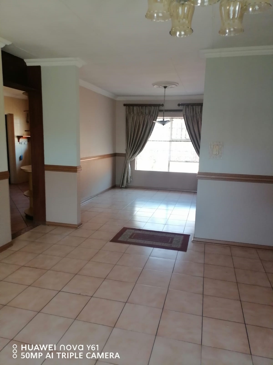 To Let 3 Bedroom Property for Rent in Three Rivers Gauteng