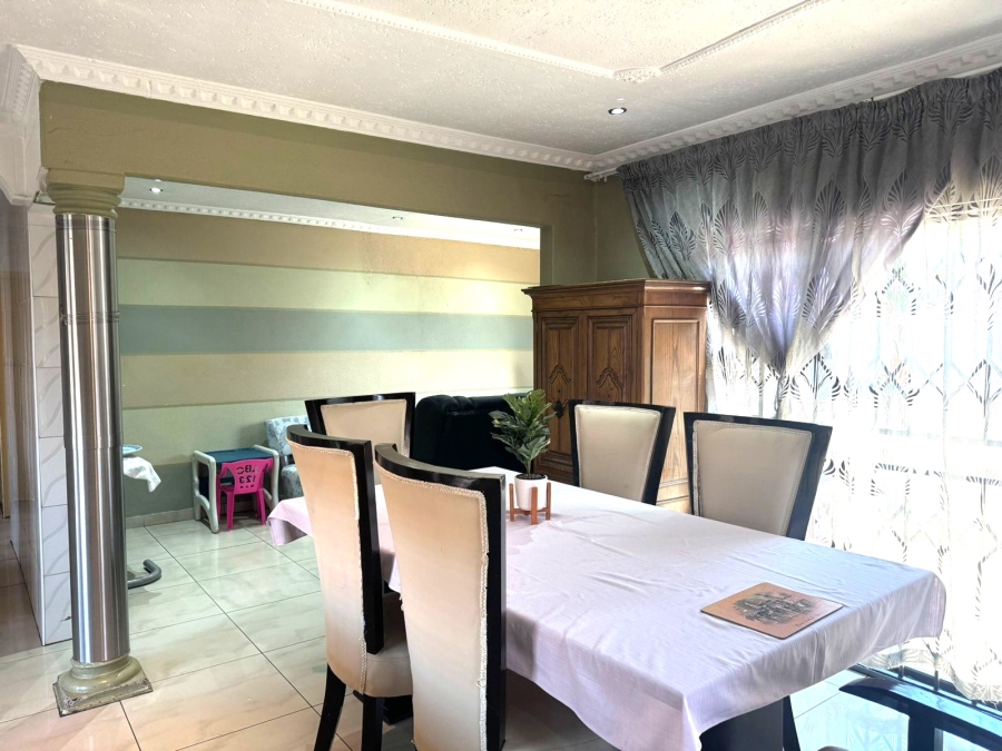 3 Bedroom Property for Sale in Protea North Gauteng