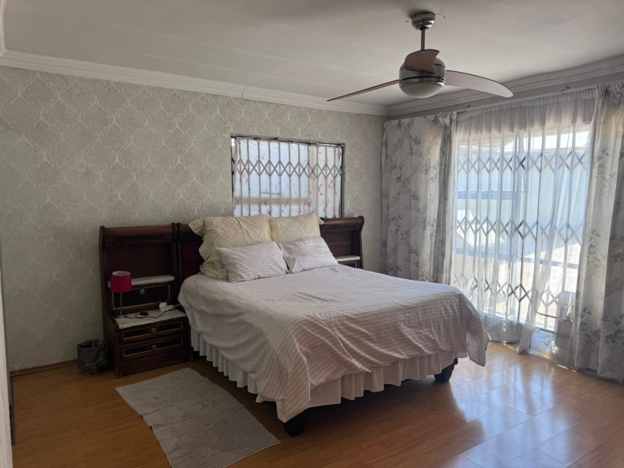 3 Bedroom Property for Sale in Protea North Gauteng