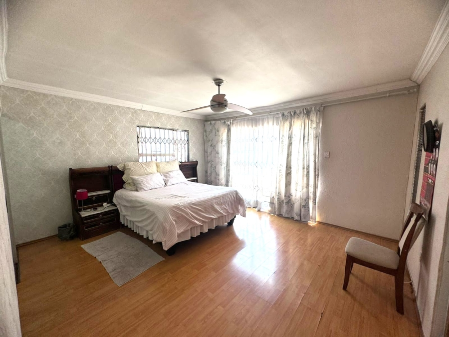 3 Bedroom Property for Sale in Protea North Gauteng