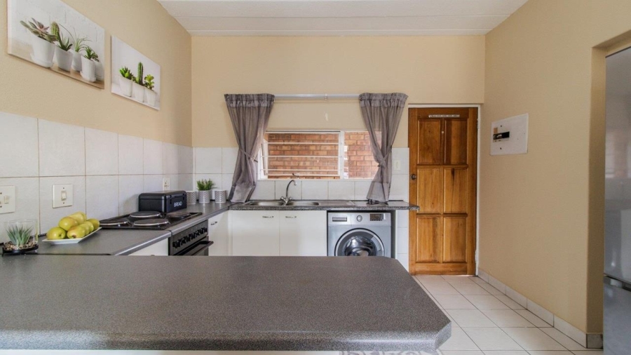 2 Bedroom Property for Sale in Liefde en Vrede Gauteng