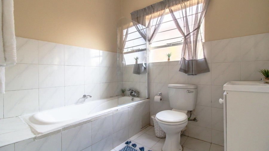 2 Bedroom Property for Sale in Liefde en Vrede Gauteng