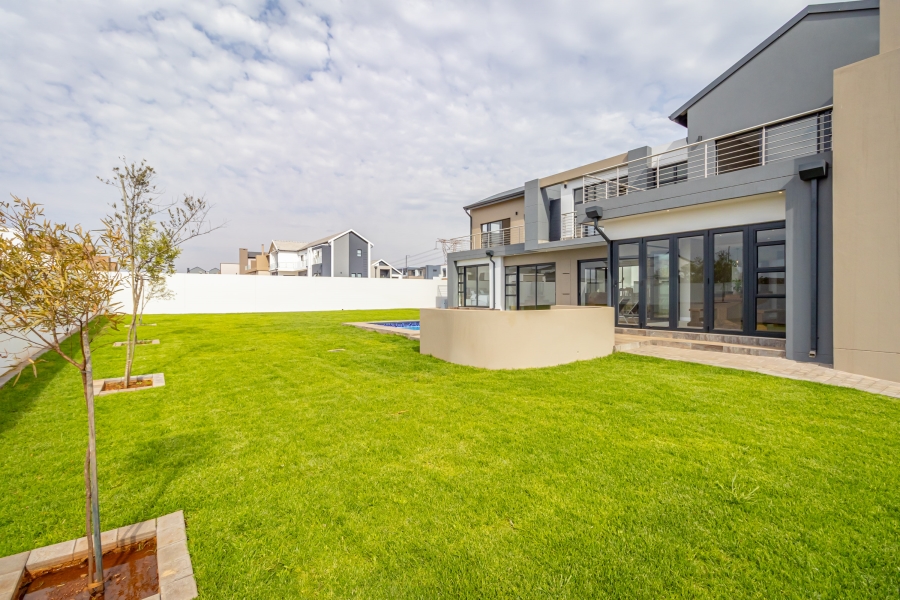 5 Bedroom Property for Sale in Midstream Estate Gauteng