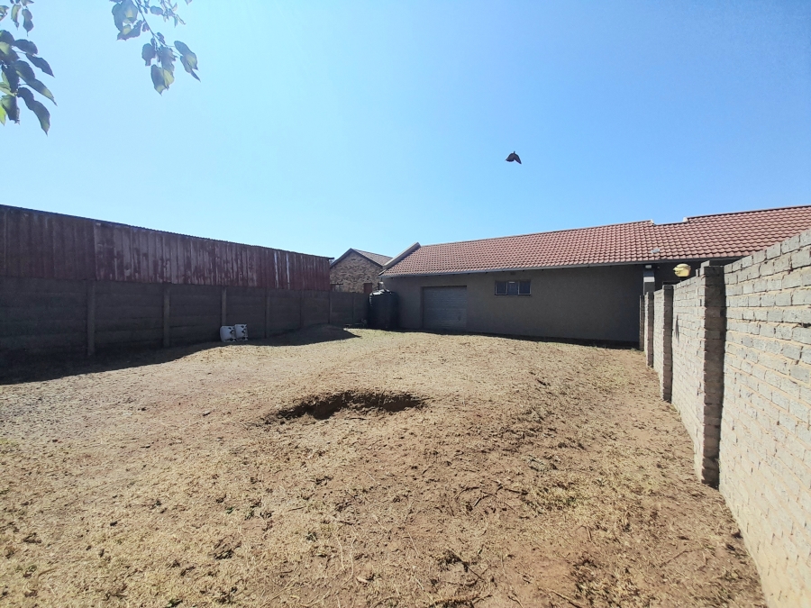 3 Bedroom Property for Sale in Bonanne Gauteng