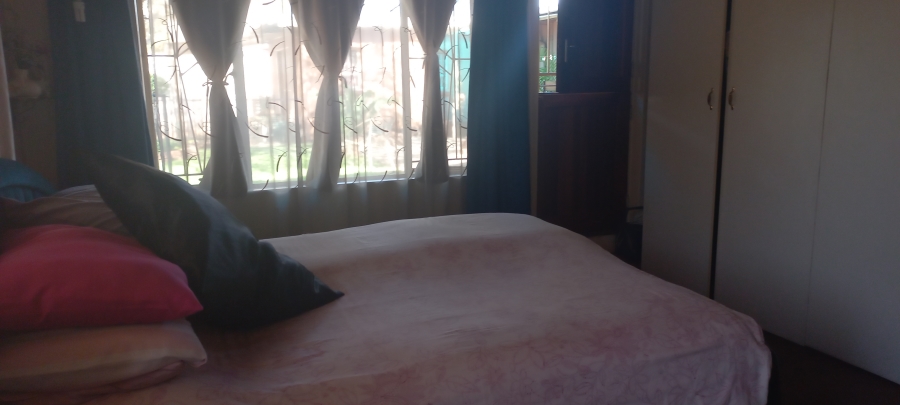 8 Bedroom Property for Sale in Pretoria North Gauteng