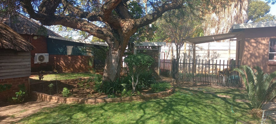 8 Bedroom Property for Sale in Pretoria North Gauteng