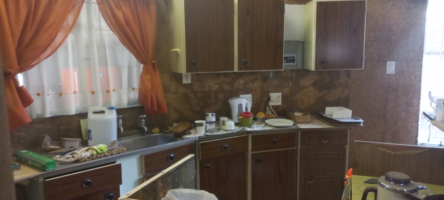 8 Bedroom Property for Sale in Pretoria North Gauteng