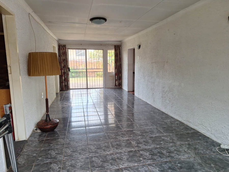 3 Bedroom Property for Sale in East Lynne Gauteng