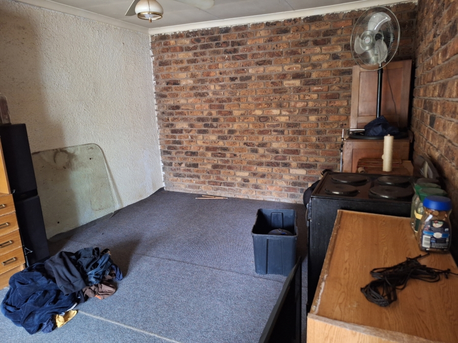 3 Bedroom Property for Sale in East Lynne Gauteng