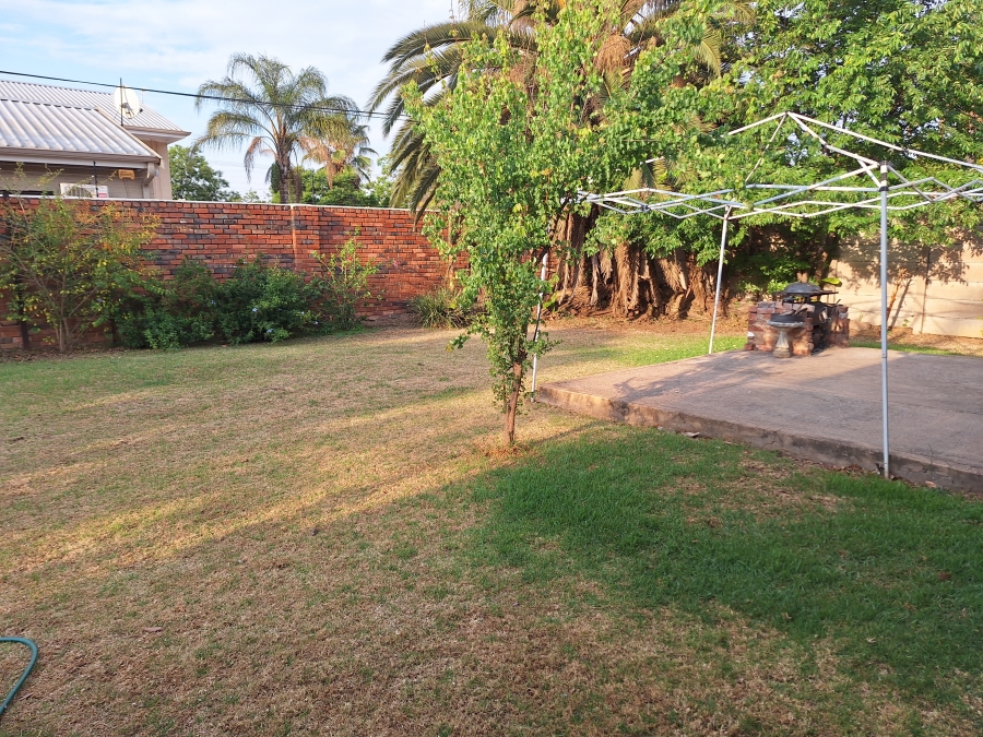 3 Bedroom Property for Sale in East Lynne Gauteng