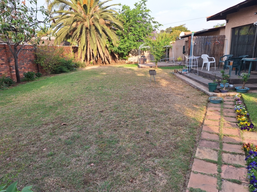 3 Bedroom Property for Sale in East Lynne Gauteng