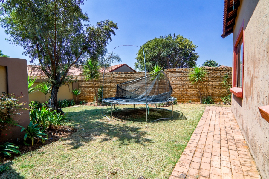 3 Bedroom Property for Sale in Thatchfield Estate Gauteng