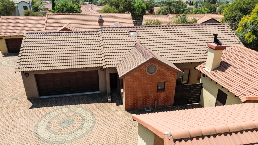 3 Bedroom Property for Sale in Thatchfield Estate Gauteng