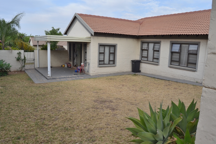 3 Bedroom Property for Sale in Thatchfield Estate Gauteng