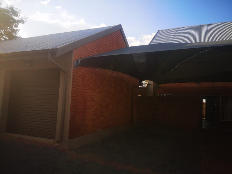 2 Bedroom Property for Sale in Montana Gauteng