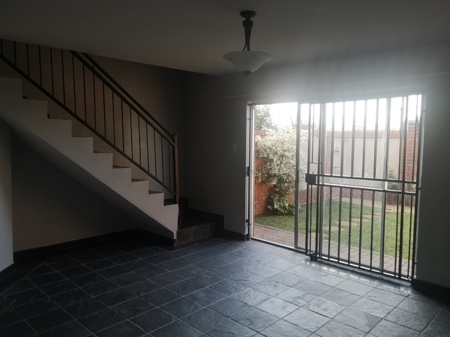 2 Bedroom Property for Sale in Montana Gauteng