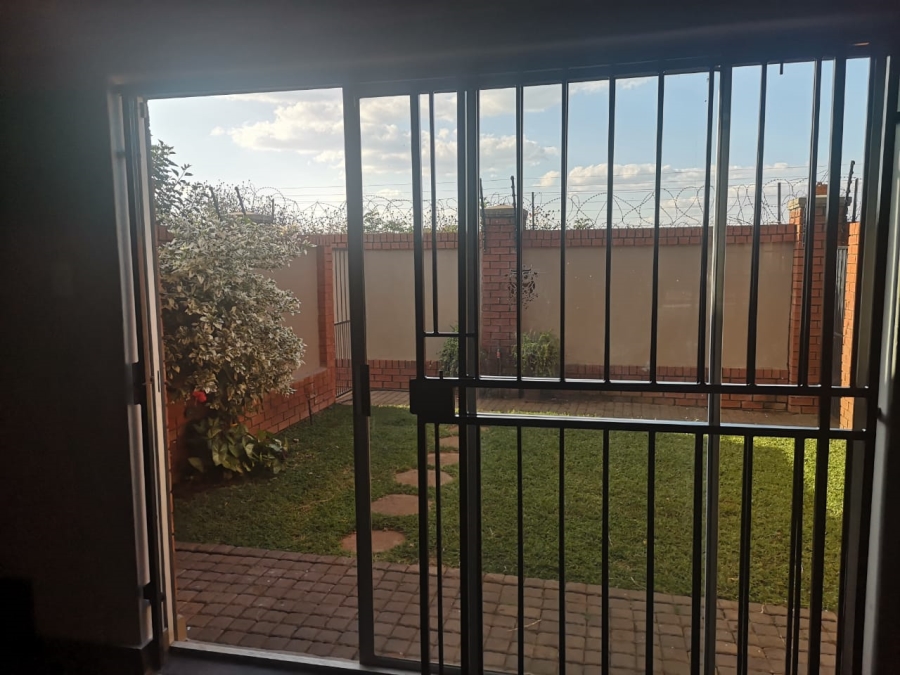 2 Bedroom Property for Sale in Montana Gauteng