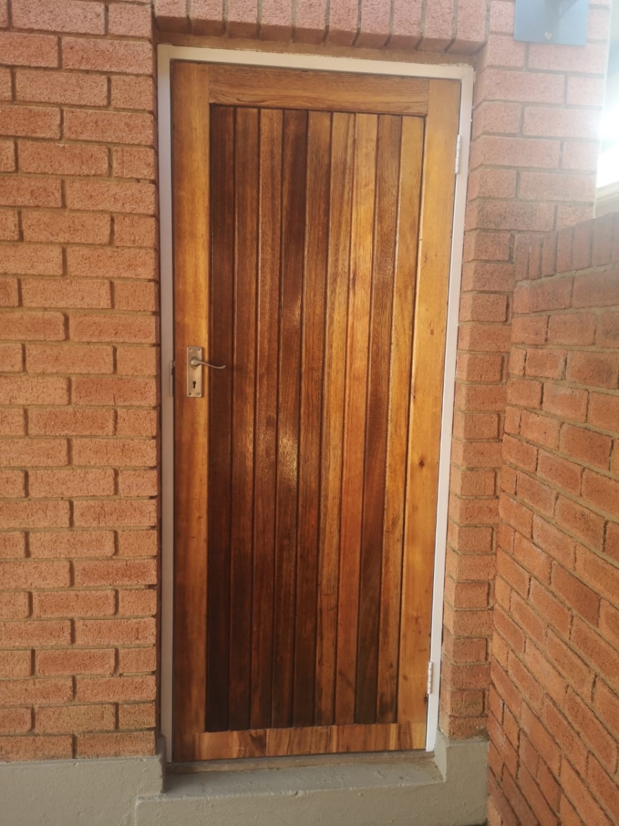 2 Bedroom Property for Sale in Montana Gauteng