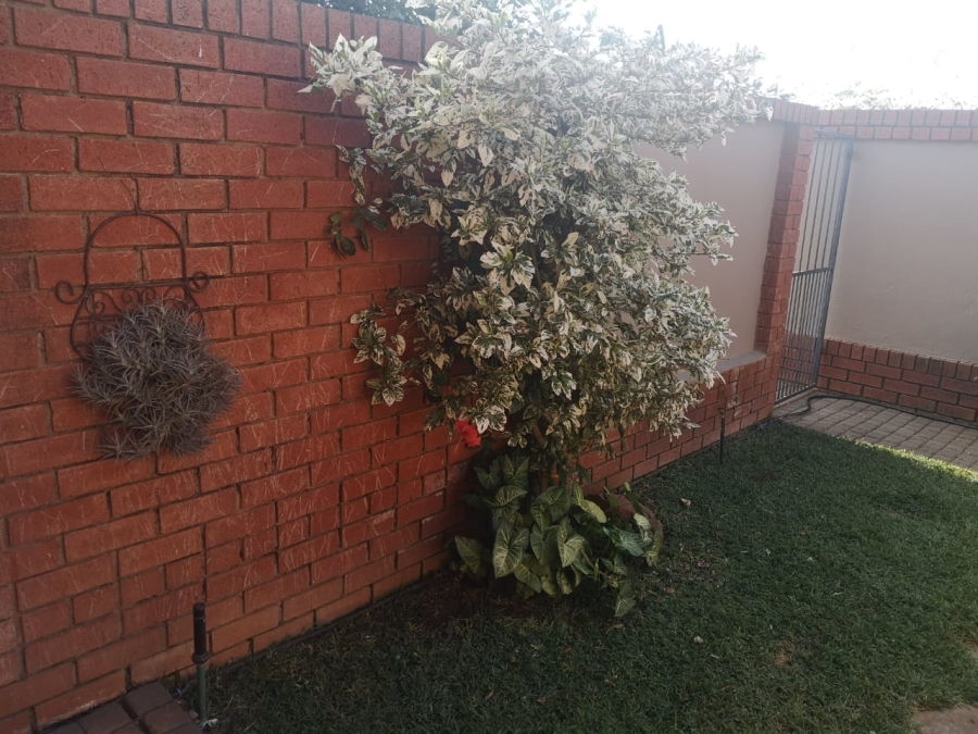 2 Bedroom Property for Sale in Montana Gauteng