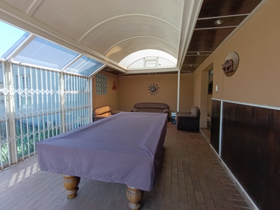 3 Bedroom Property for Sale in Brackendowns Gauteng