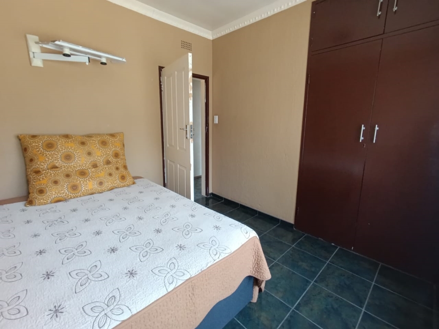 3 Bedroom Property for Sale in Brackendowns Gauteng