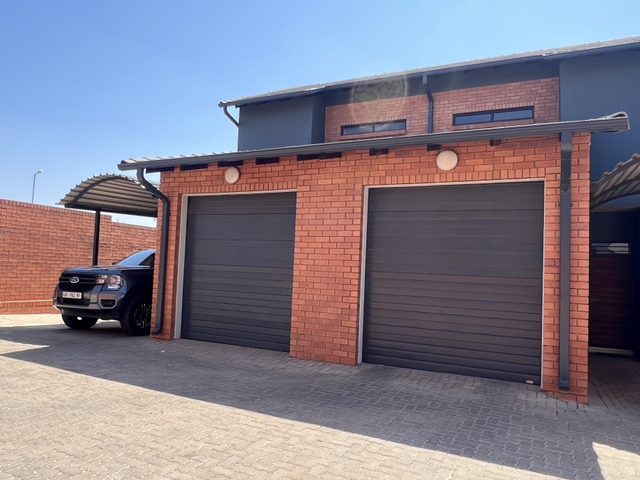 2 Bedroom Property for Sale in Montana Gauteng