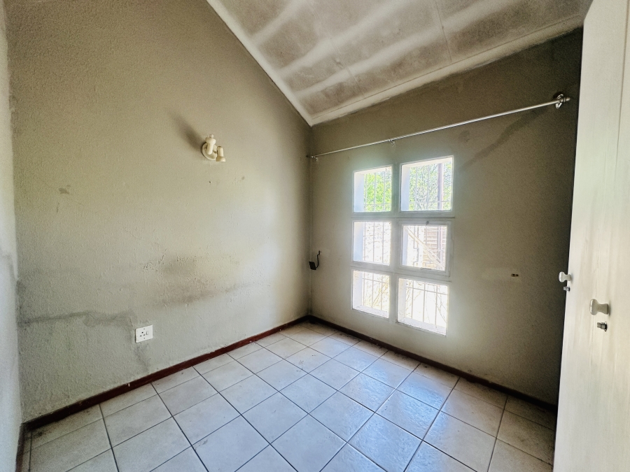 3 Bedroom Property for Sale in Kibler Park Gauteng