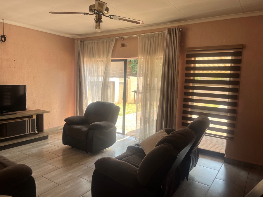 To Let 3 Bedroom Property for Rent in Mayberry Park Gauteng