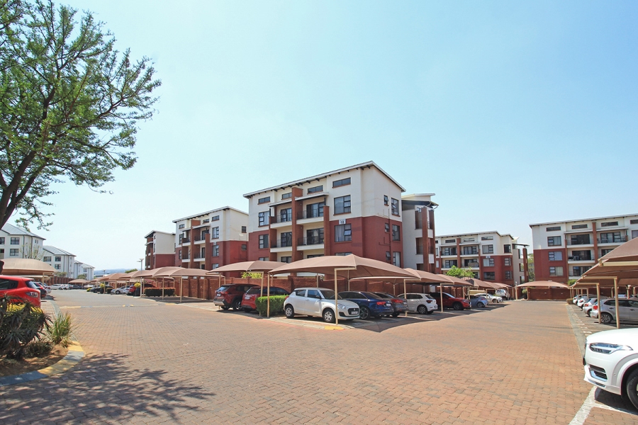 2 Bedroom Property for Sale in Greenstone Hill Gauteng