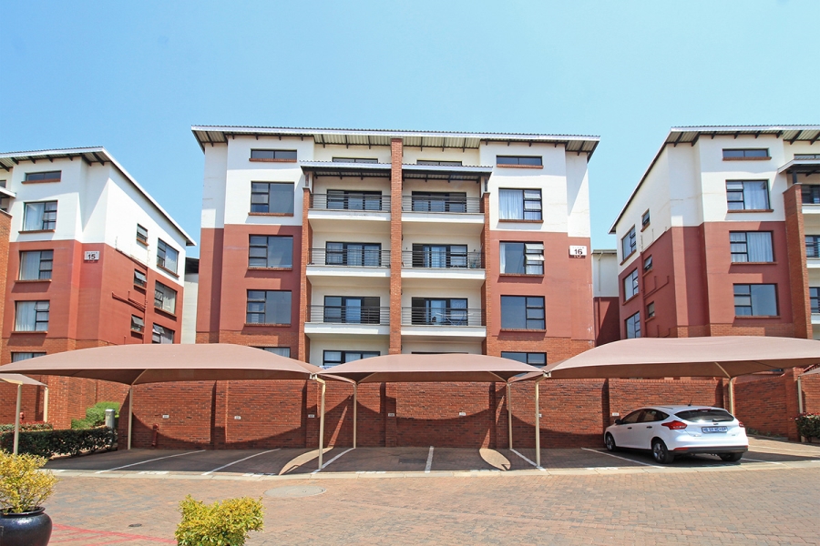 2 Bedroom Property for Sale in Greenstone Hill Gauteng