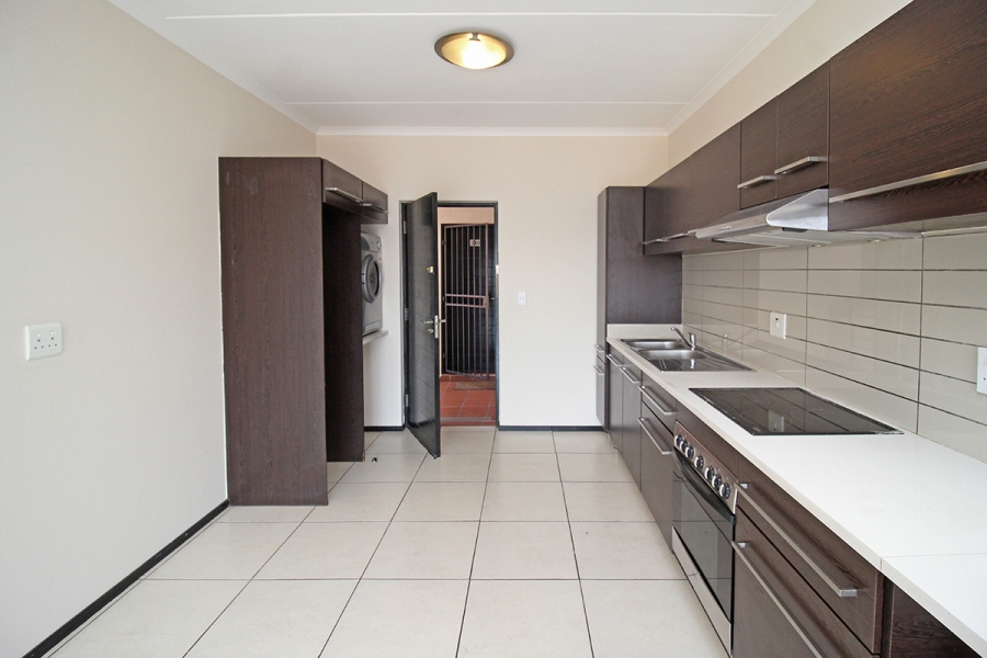 2 Bedroom Property for Sale in Greenstone Hill Gauteng