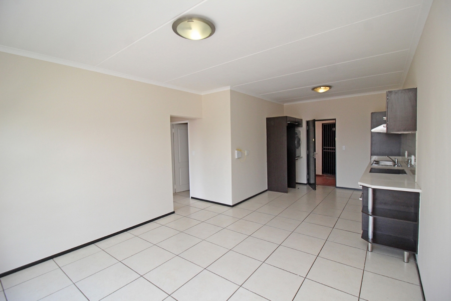 2 Bedroom Property for Sale in Greenstone Hill Gauteng