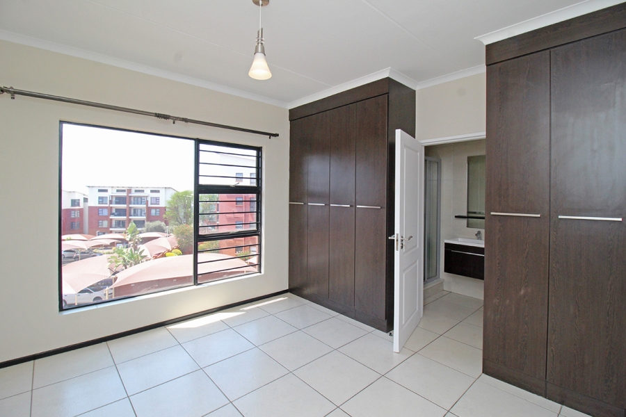 2 Bedroom Property for Sale in Greenstone Hill Gauteng