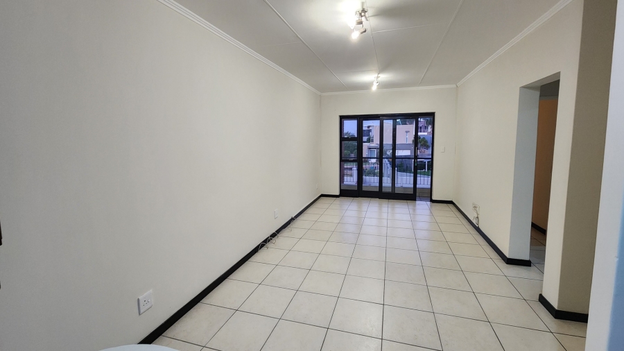 2 Bedroom Property for Sale in Greenstone Hill Gauteng