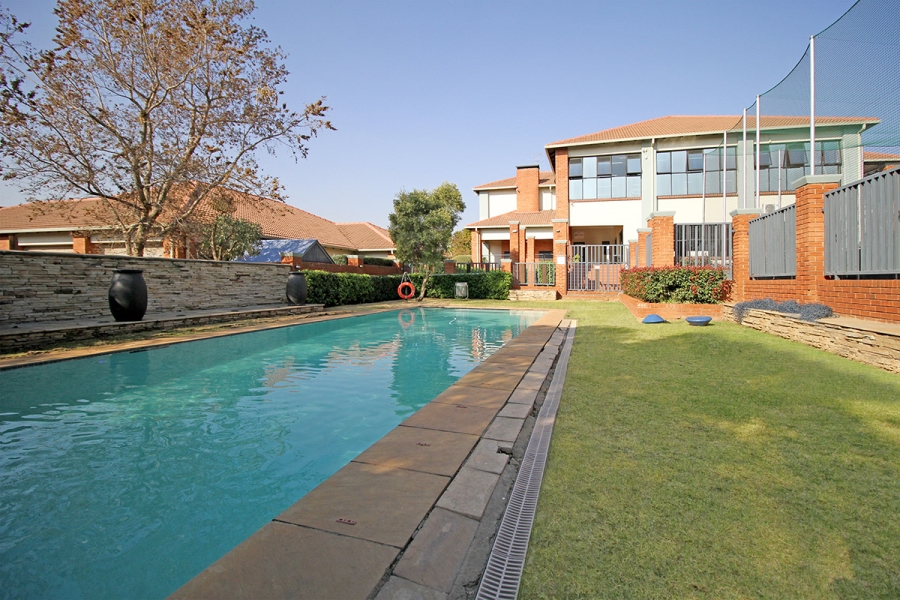 2 Bedroom Property for Sale in Greenstone Hill Gauteng