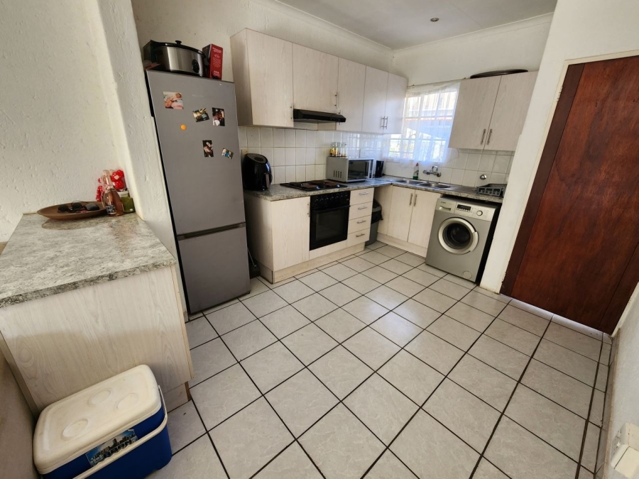 2 Bedroom Property for Sale in Bartlett Gauteng