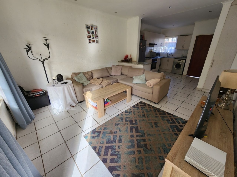 2 Bedroom Property for Sale in Bartlett Gauteng