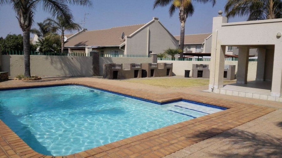 2 Bedroom Property for Sale in Bartlett Gauteng