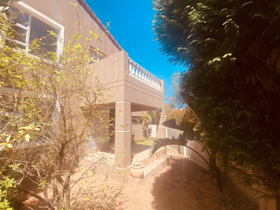 3 Bedroom Property for Sale in Magaliessig Gauteng