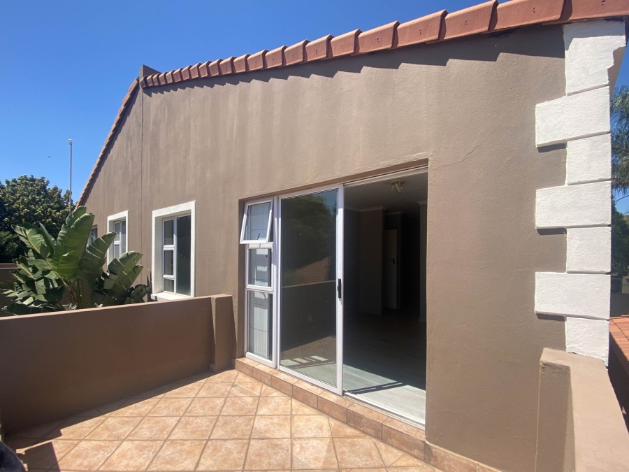 3 Bedroom Property for Sale in Magaliessig Gauteng