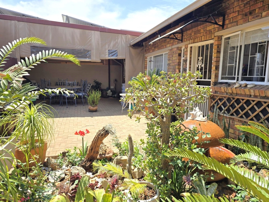 3 Bedroom Property for Sale in Birch Acres Gauteng