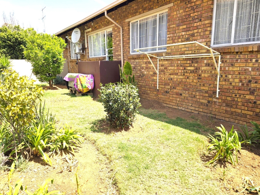 3 Bedroom Property for Sale in Birch Acres Gauteng