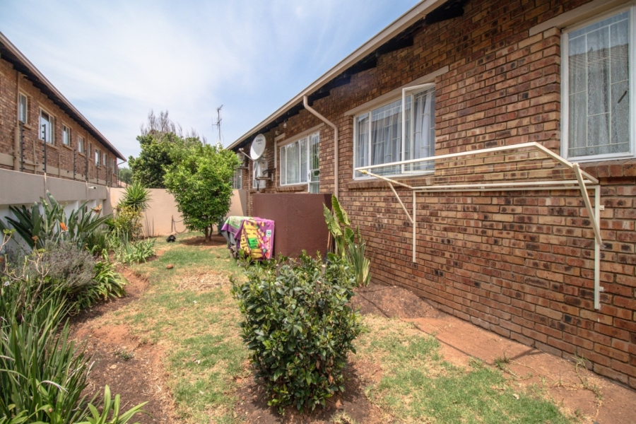 3 Bedroom Property for Sale in Birch Acres Gauteng