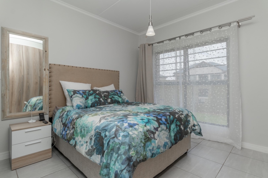 To Let 3 Bedroom Property for Rent in Waterfall Gauteng