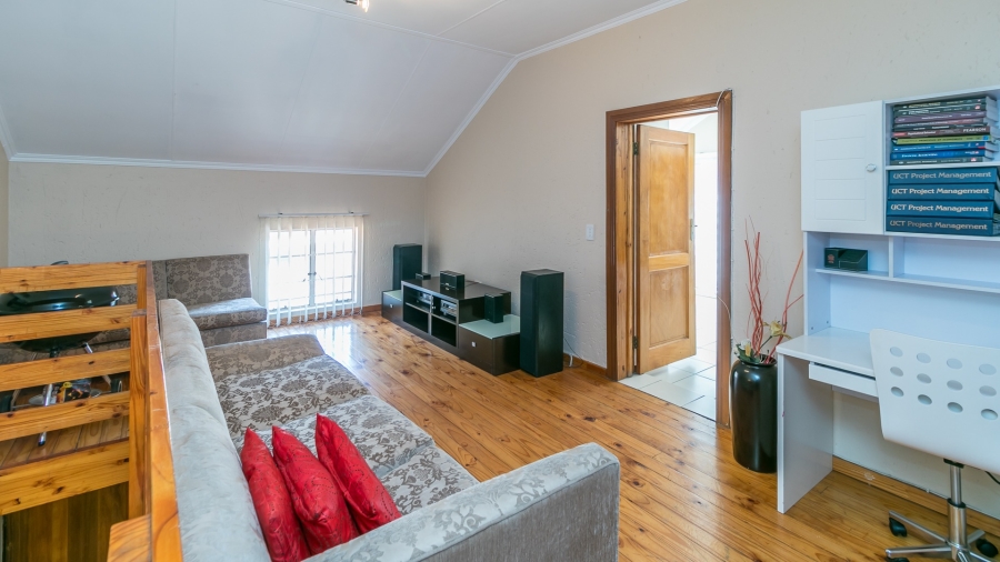 3 Bedroom Property for Sale in Erand Gardens Gauteng