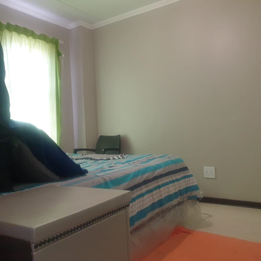 2 Bedroom Property for Sale in Kosmosdal Gauteng