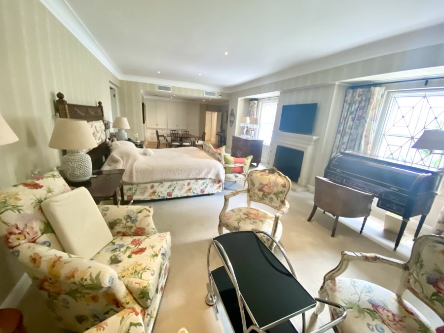 3 Bedroom Property for Sale in Sandhurst Gauteng