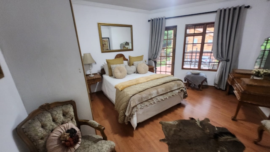 4 Bedroom Property for Sale in Eldoraigne Gauteng