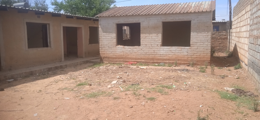 1 Bedroom Property for Sale in Slovoville Gauteng